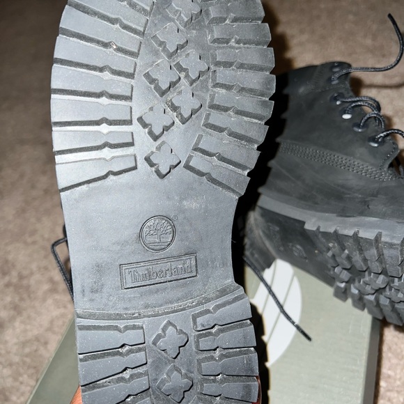 Timberland 6inch boot - Picture 1 of 3